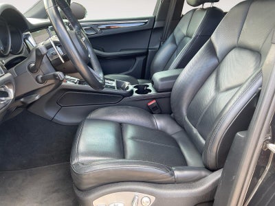 2023 Porsche Macan S
