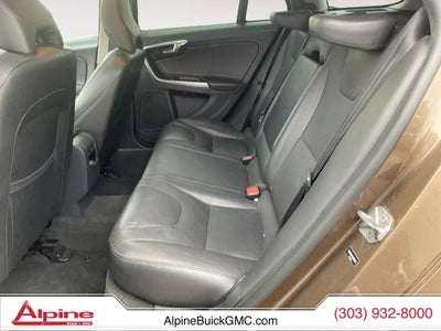 2018 Volvo V60 Cross Country T5