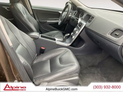 2018 Volvo V60 Cross Country T5