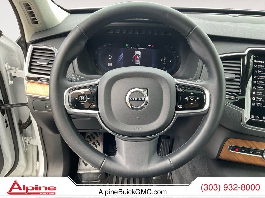2024 Volvo XC90 B5 Plus Bright Theme