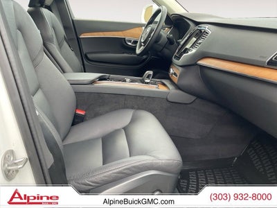 2024 Volvo XC90 B5 Plus Bright Theme