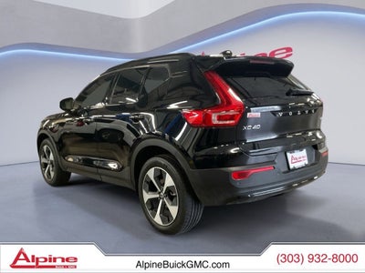 2024 Volvo XC40 B5 Plus Dark Theme