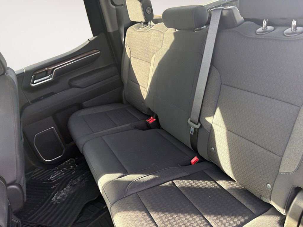 2022 Chevrolet Silverado 1500 LT (2FL)