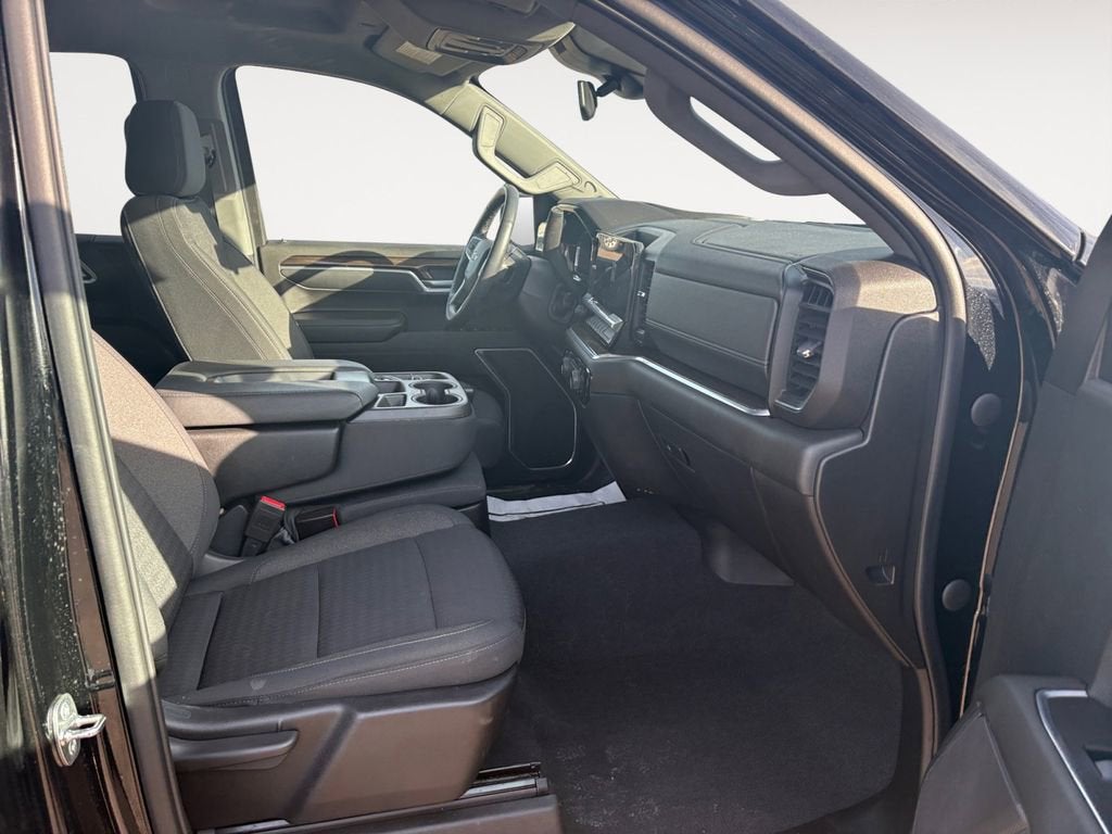 2022 Chevrolet Silverado 1500 LT (2FL)