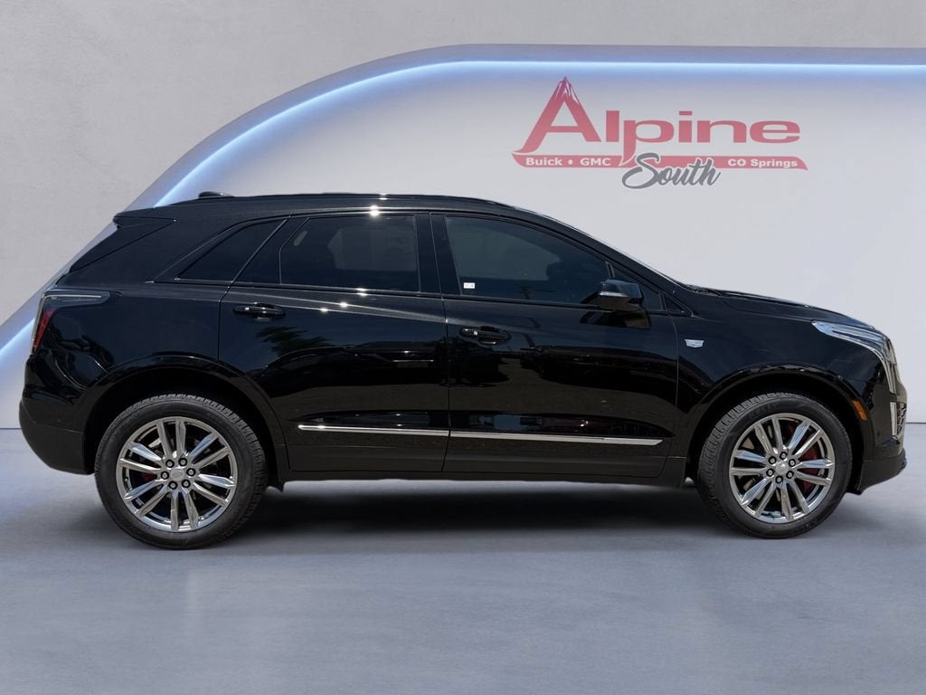 2025 Cadillac XT5 Sport
