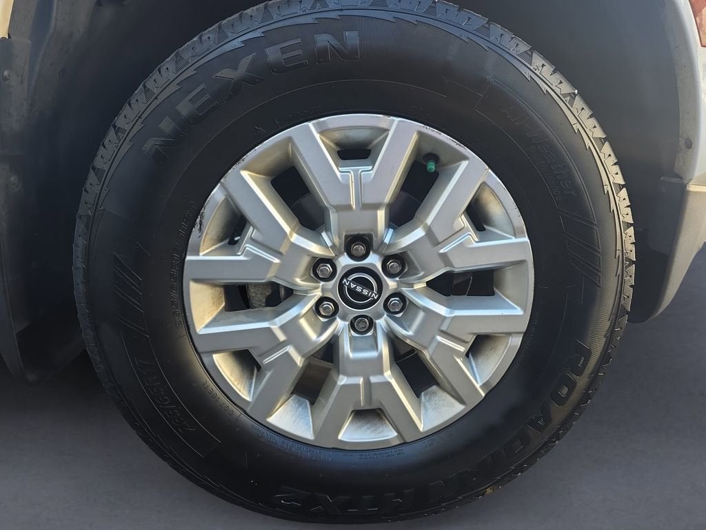 2022 Nissan Frontier SV