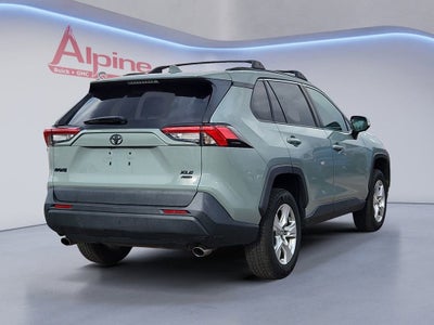 2020 Toyota RAV4 XLE