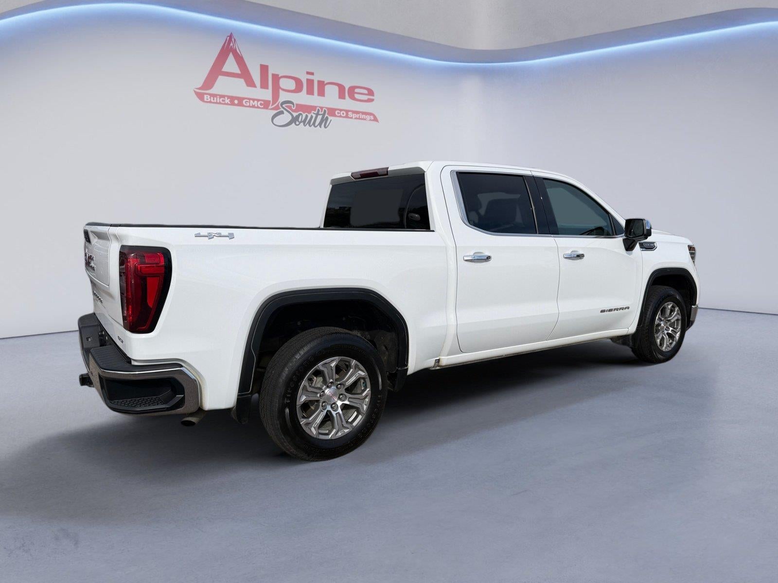 2025 GMC Sierra 1500 SLT