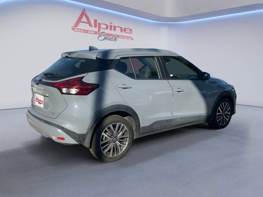 2021 Nissan Kicks SV