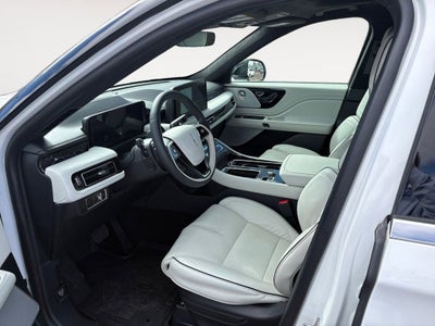 2025 Lincoln Aviator Black Label