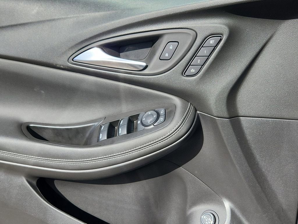 2024 Buick Encore GX Avenir