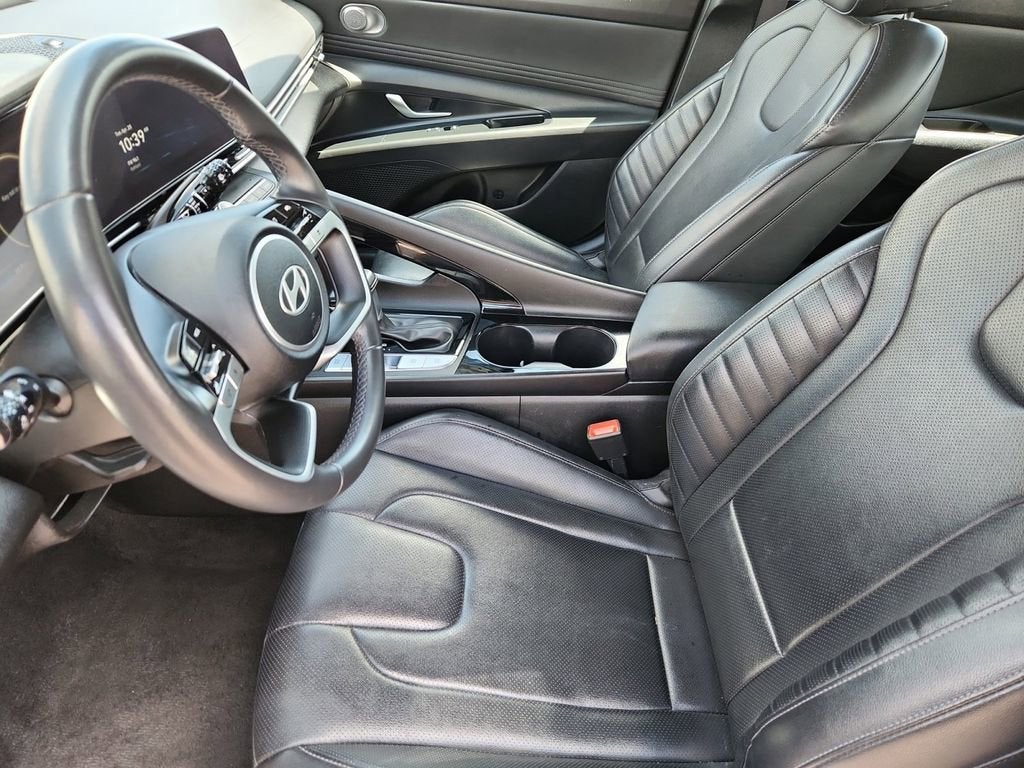 2025 Hyundai Elantra Limited