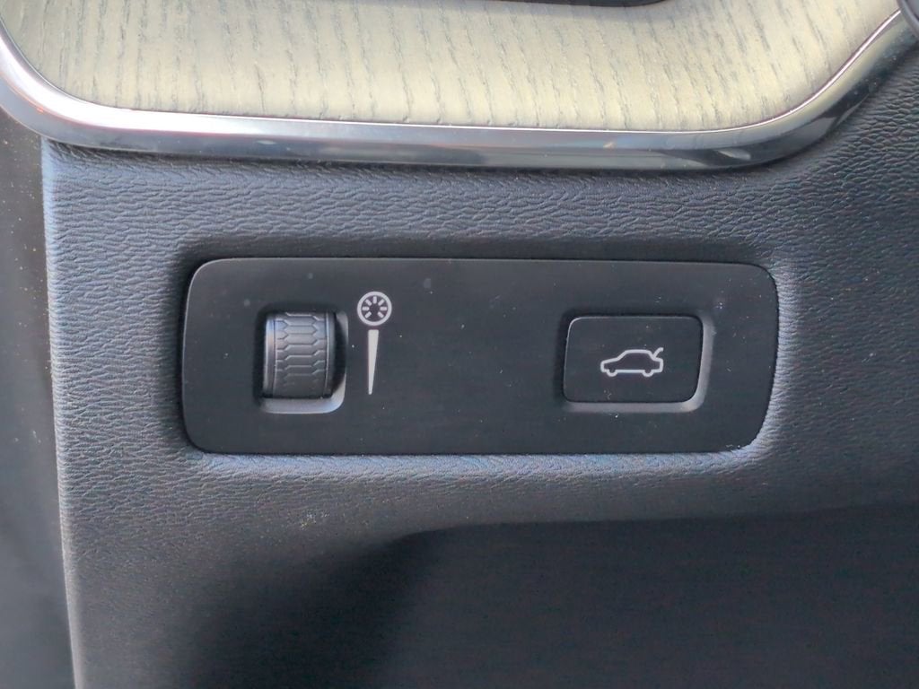 2022 Volvo XC60 Inscription