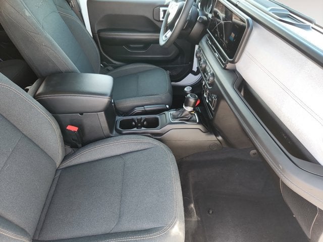 2024 Jeep Wrangler Sahara 4xe