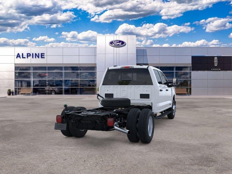 2026 Ford Super Duty F-350 Drw XL 4WD Crew Cab 179" WB 60" CA