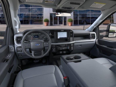 2026 Ford Super Duty F-350 Drw XL 4WD Crew Cab 179" WB 60" CA