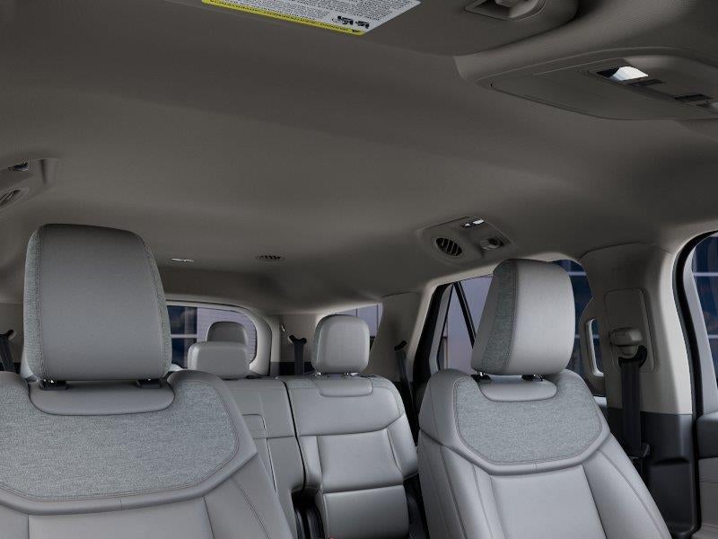 2027 Ford Explorer Active w/200A Pkg
