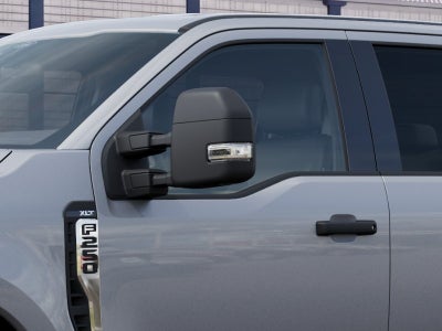 2027 Ford Super Duty F-250 XLT