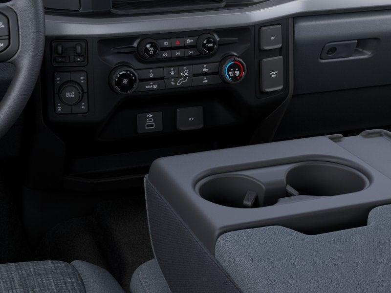 2027 Ford Super Duty F-350 XLT