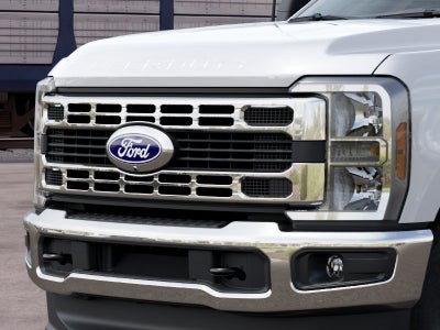 2027 Ford Super Duty F-350 XLT