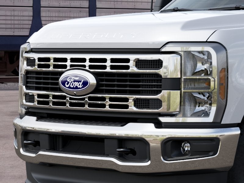 2027 Ford Super Duty F-350 XLT