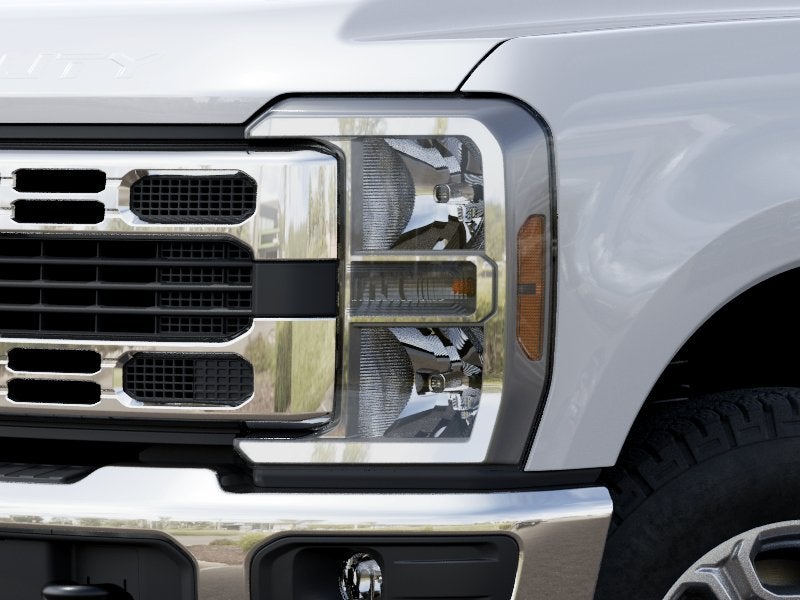 2027 Ford Super Duty F-350 XLT