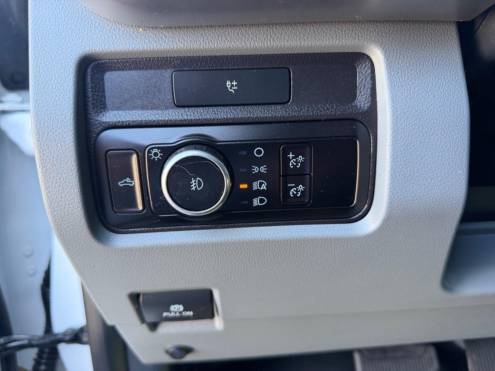 2024 Ford Super Duty F-350 SRW XL