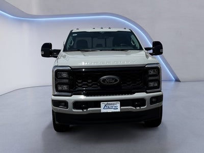 2025 Ford F-350SD Lariat