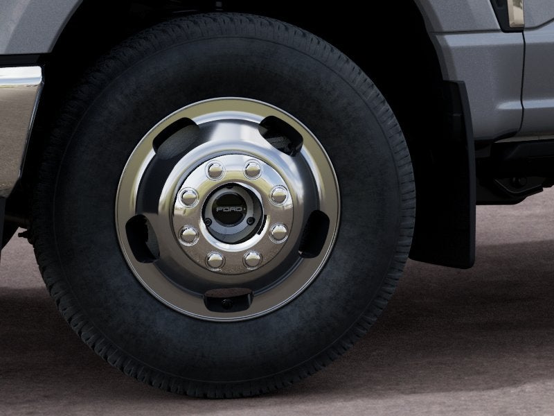 2027 Ford Super Duty F-350 DRW LARIAT