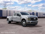 2027 Ford Super Duty F-350 DRW LARIAT