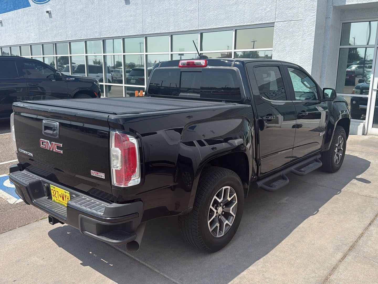 2017 GMC Canyon SLE1
