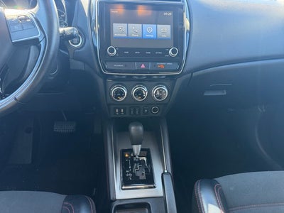 2024 Mitsubishi Outlander Sport SE