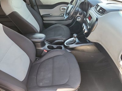 2016 Kia Soul Base