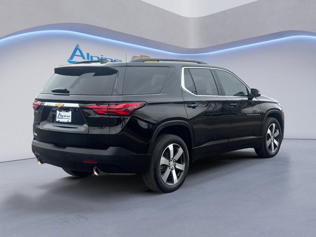 2023 Chevrolet Traverse LT Leather
