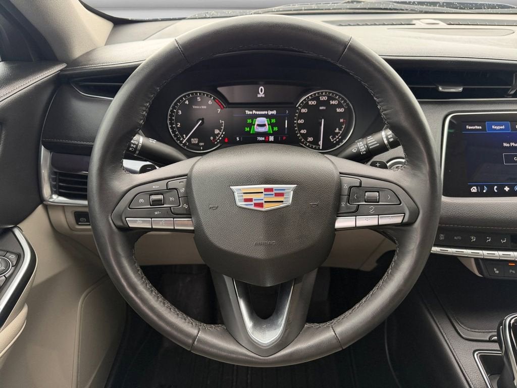 2023 Cadillac XT4 Luxury