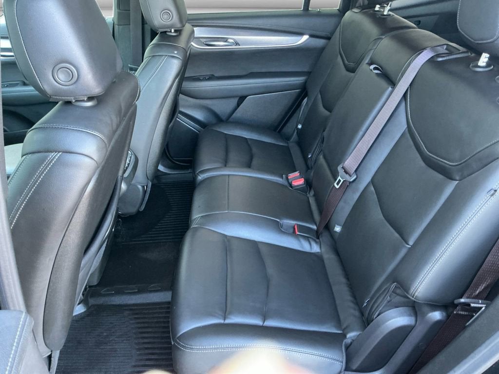 2024 Cadillac XT6 Luxury