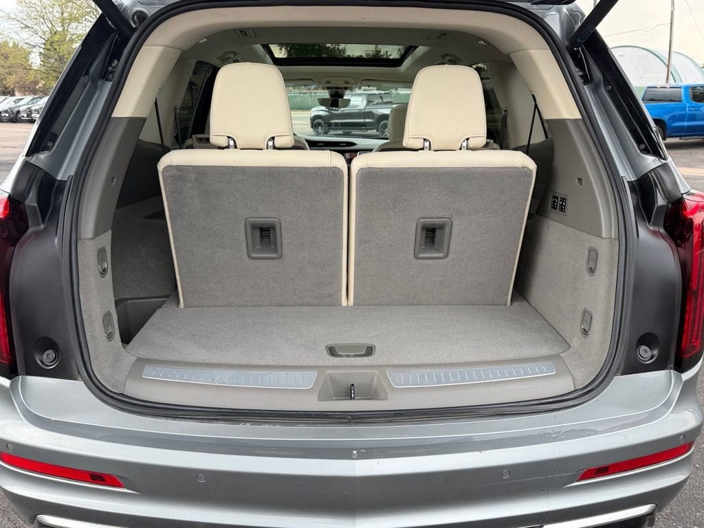 2023 Cadillac XT6 Premium Luxury
