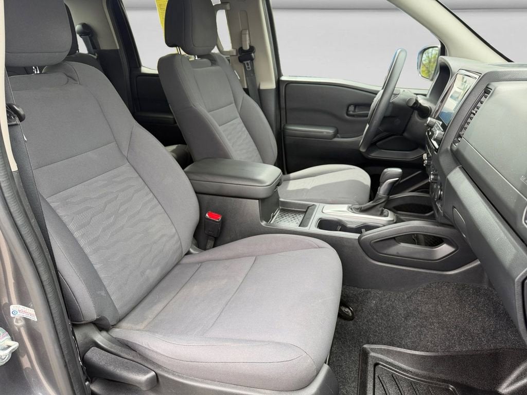 2022 Nissan Frontier S