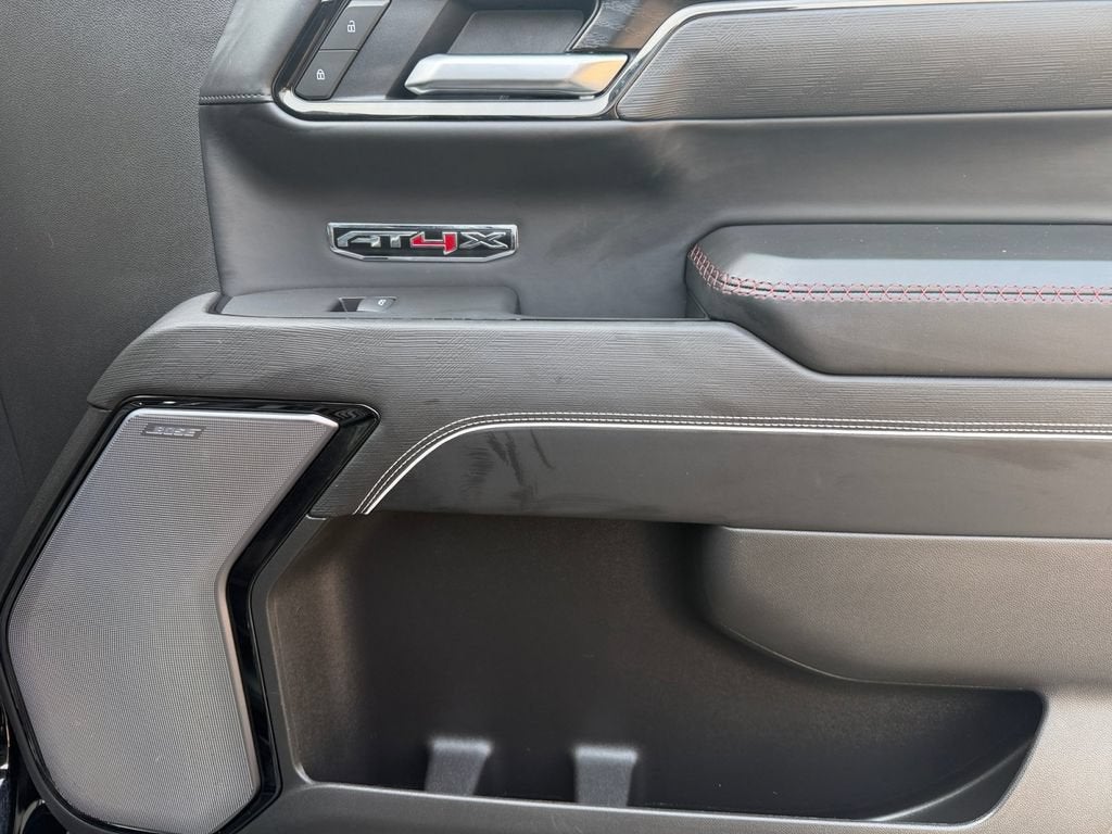 2025 GMC Sierra 1500 AT4X