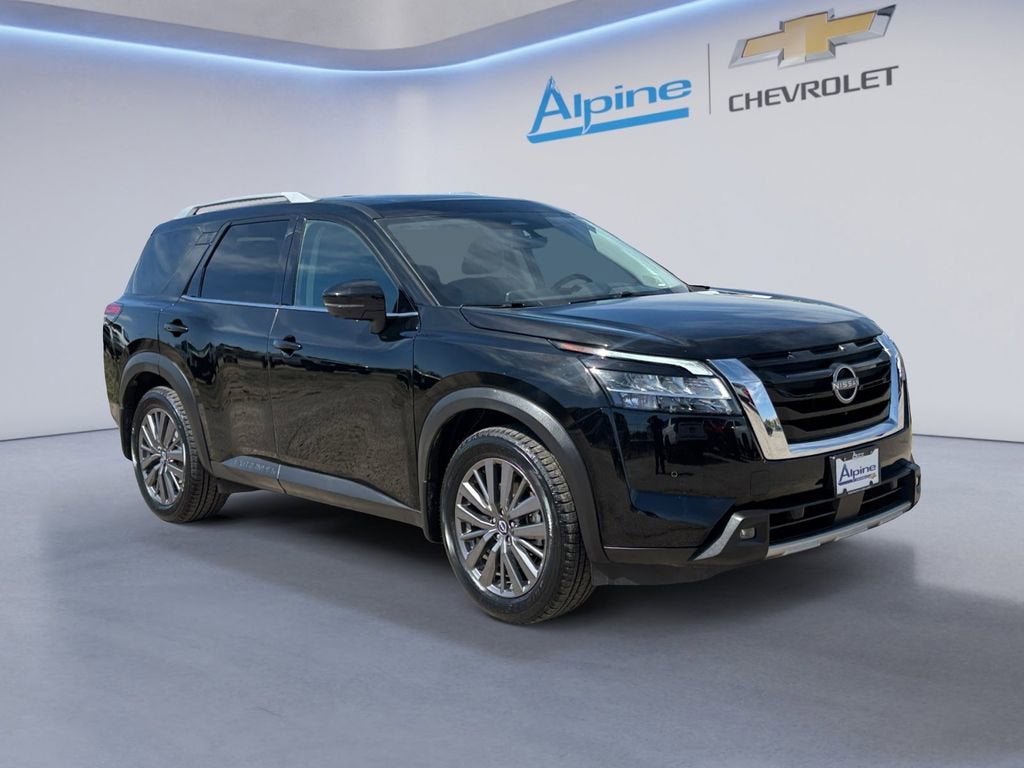 2024 Nissan Pathfinder SL