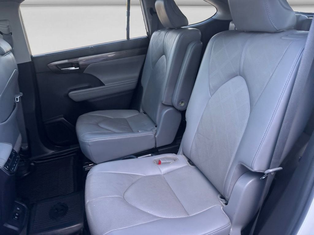 2021 Toyota Highlander Platinum