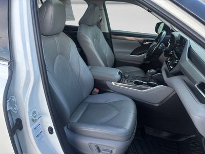 2021 Toyota Highlander Platinum