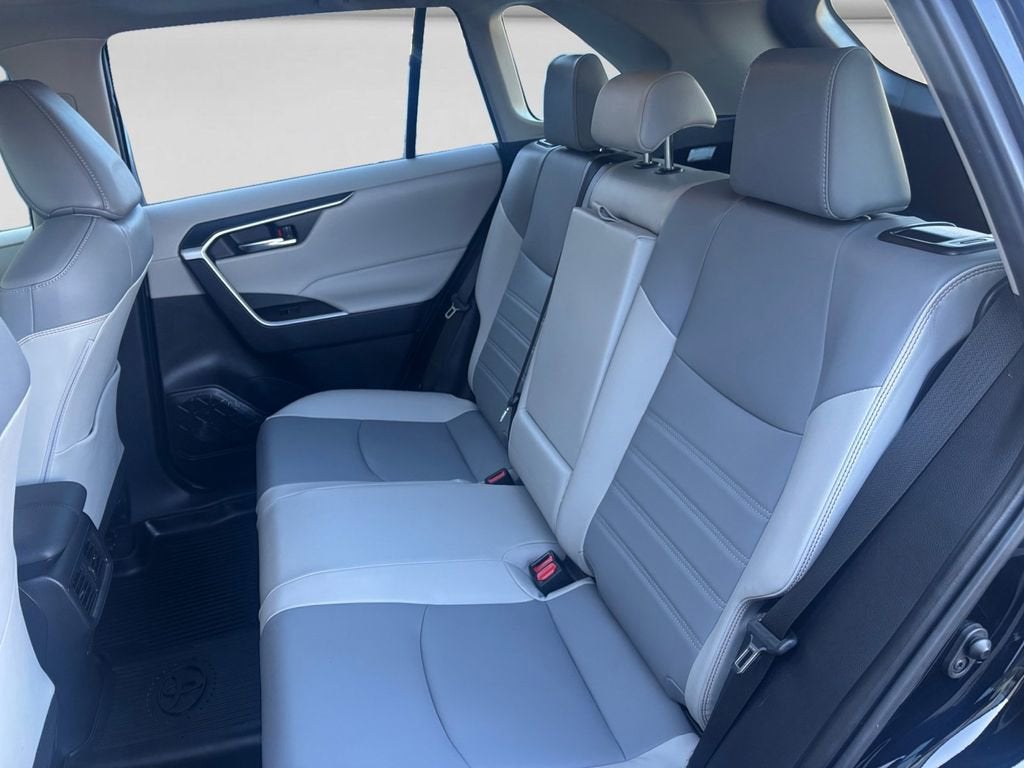 2023 Toyota RAV4 Hybrid XLE Premium