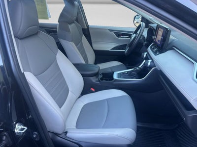 2023 Toyota RAV4 Hybrid XLE Premium